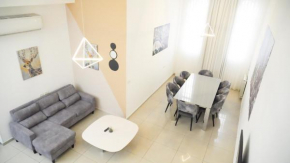 Two Bedroom Apartment In The Heart Of Nachlaot